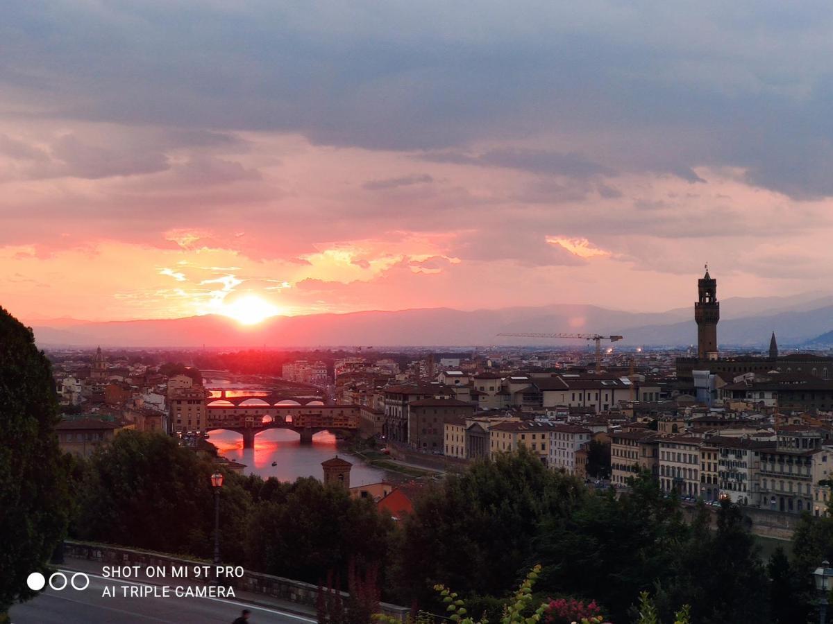 Incantevole Con Parcheggio Gratuito Apartment Florenz